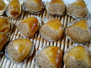 栗一粒入り　栗あんぱん